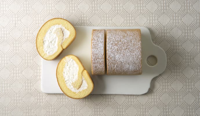 北海道産純生クリーム入りロールケーキ
