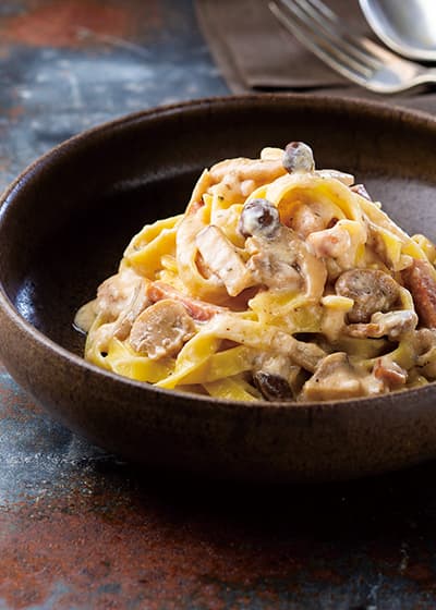 スパイスの魅惑的な香りと刺激の豆カレー