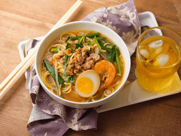 成城石井自家製 自家製麺使用 台湾風担仔麺（タンツーメン）