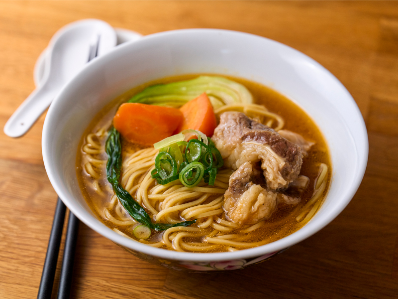 とろけるような牛肉とすっきりとしたスープが麺にマッチ